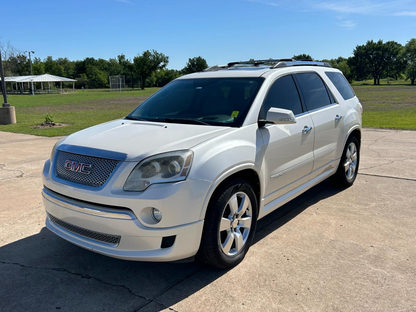 2012 White /TAN GMC Acadia DENALI (1GKKVTED1CJ) , AUTOMATIC transmission, located at 17760 Hwy 62, Morris, OK, 74445, (918) 733-4887, 35.609104, -95.877060 - 2012 GMC ACADIA DENALI IS AWD FEATURES REMOTE START, POWER LOCKS, POWER WINDOWS, POWER SEATS, AM/FM STEREO, DVD PLAYER, BOSE SPEAKERS, DUAL TEMP CONTROL, HEATED AND COOLED FRONT SEATS, BACK UP CAMERA, MULTI-FUNCTION STEERING WHEEL CONTROLS, HEADS UP DISPLAY, 3RD ROW SEATING, LEATHER SEATS, SUN ROOF, - Photo#0